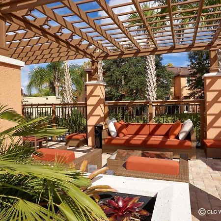 Upscale 2Br Lakefront Townhome - Private Hot Tub! ออร์ลันโด ภายนอก รูปภาพ