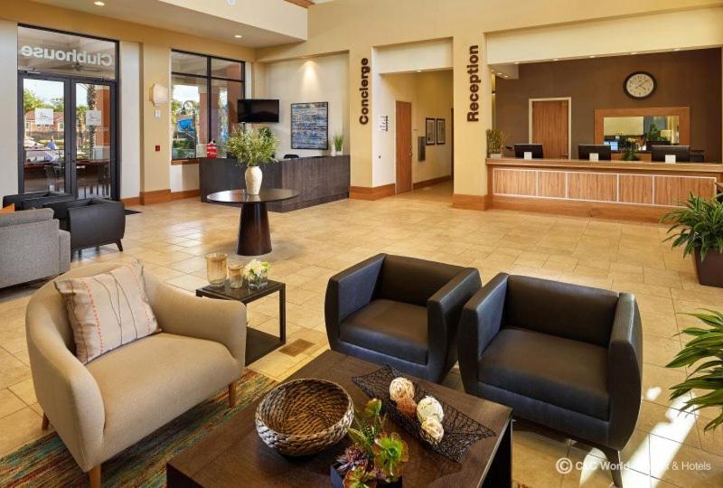 Upscale 2Br Lakefront Townhome - Private Hot Tub! ออร์ลันโด ภายนอก รูปภาพ