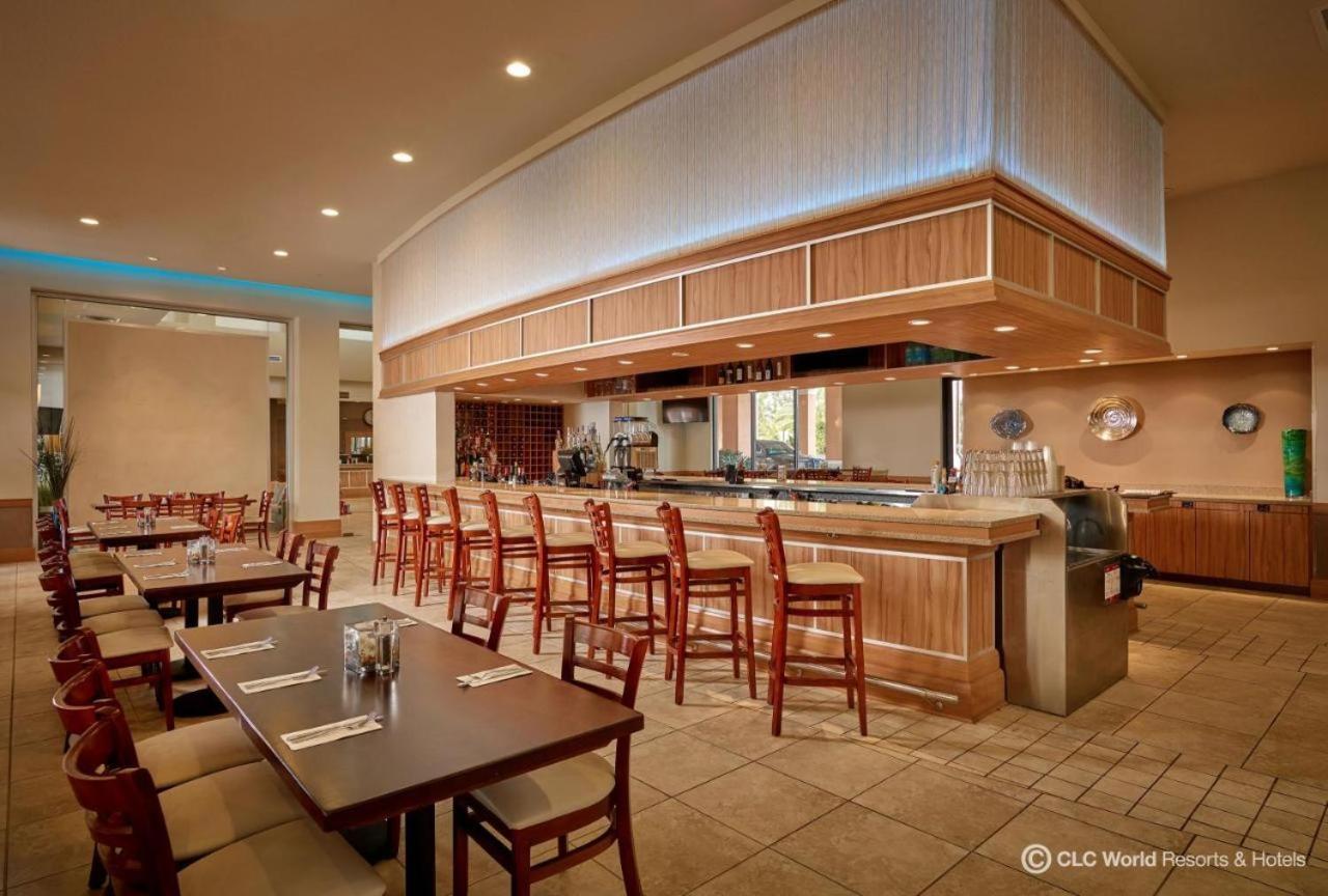 Upscale 2Br Lakefront Townhome - Private Hot Tub! ออร์ลันโด ภายนอก รูปภาพ